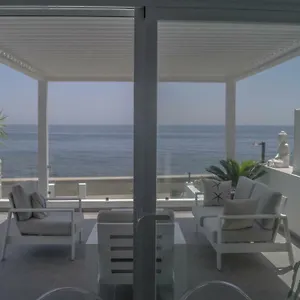 Beach-front Bahia Dorada Vakantiehuis